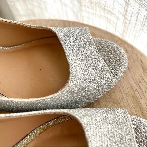 Thalia Sodi Lena Silver Beaded Heel Open Toe Sparkly Pumps, 9, NWOB - Picture 5 of 7